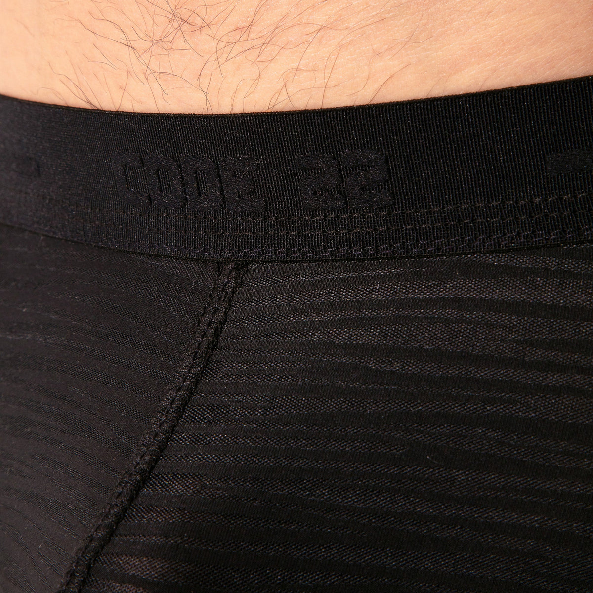 CODE 22 Zebra Thong Black