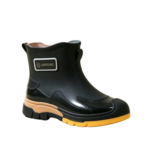 Trendy short ankle boots suitable for all seasons as outerwear and for work purposes
