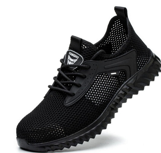 Lightweight sports shoes