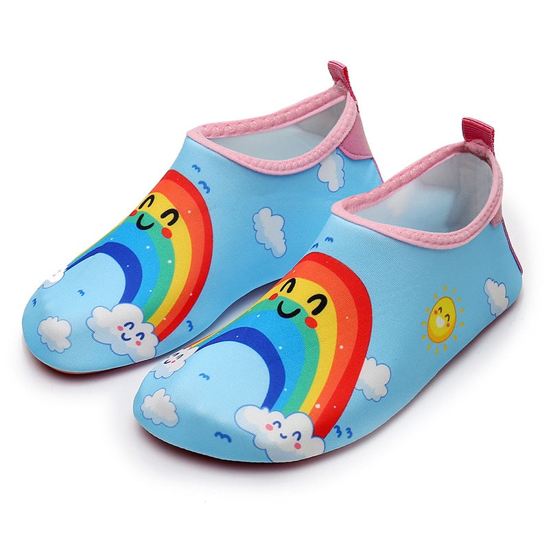 Outdoor shoes, indoor flooring, yoga shoes